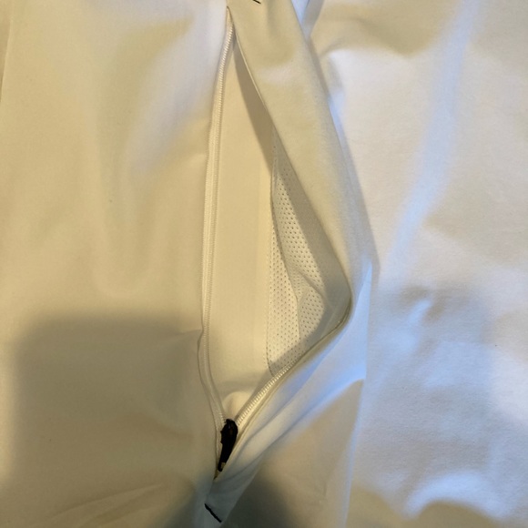 White, Short Sleeve, New England Patriots 2022 SideLine Quarter Zip - Picture 5 of 8